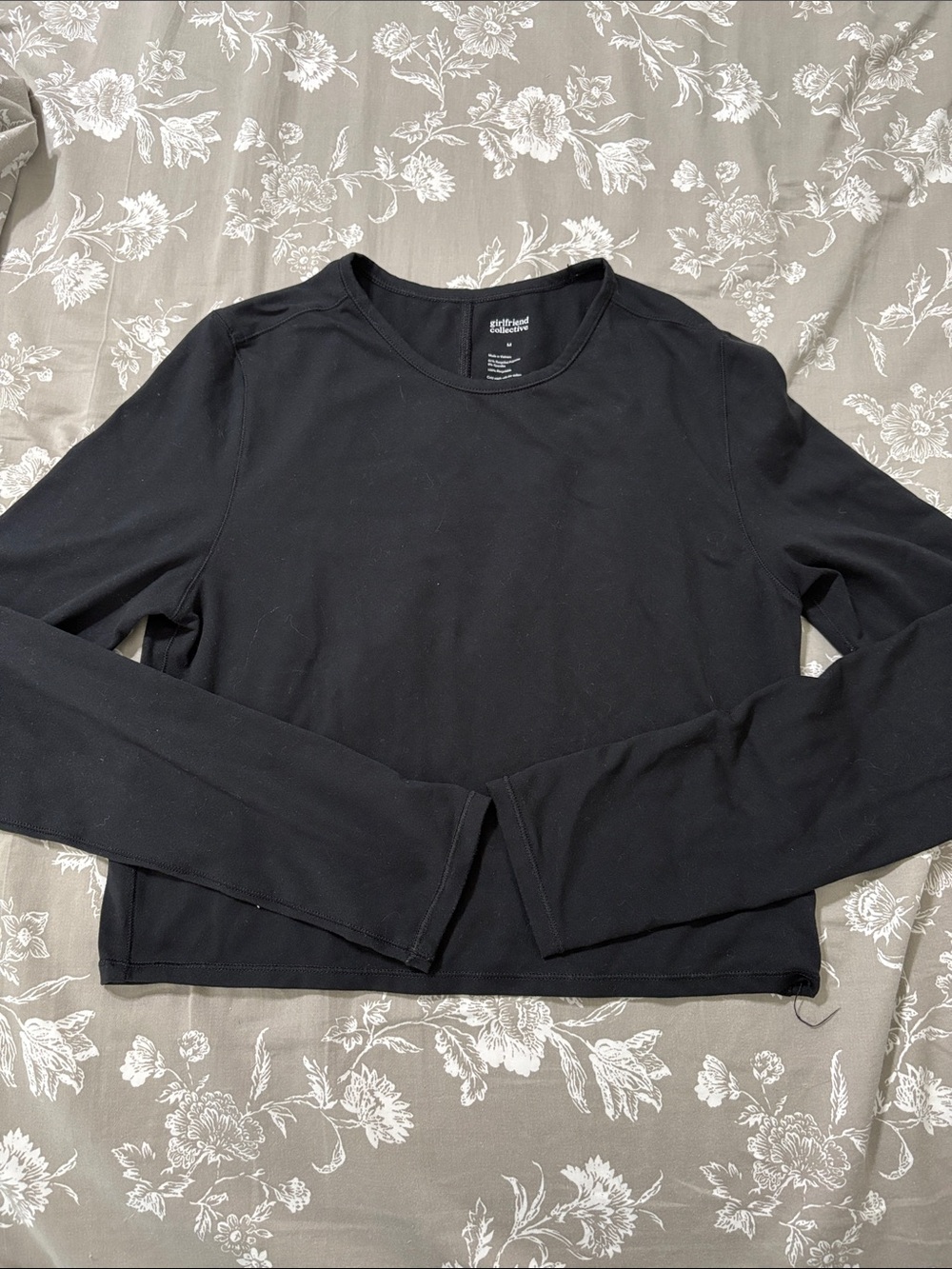 Girlfriend collective cropped long sleeve tee